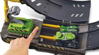 Hot Wheels Monster Trucks Çemberde Yarış Seti HBH70 - 6